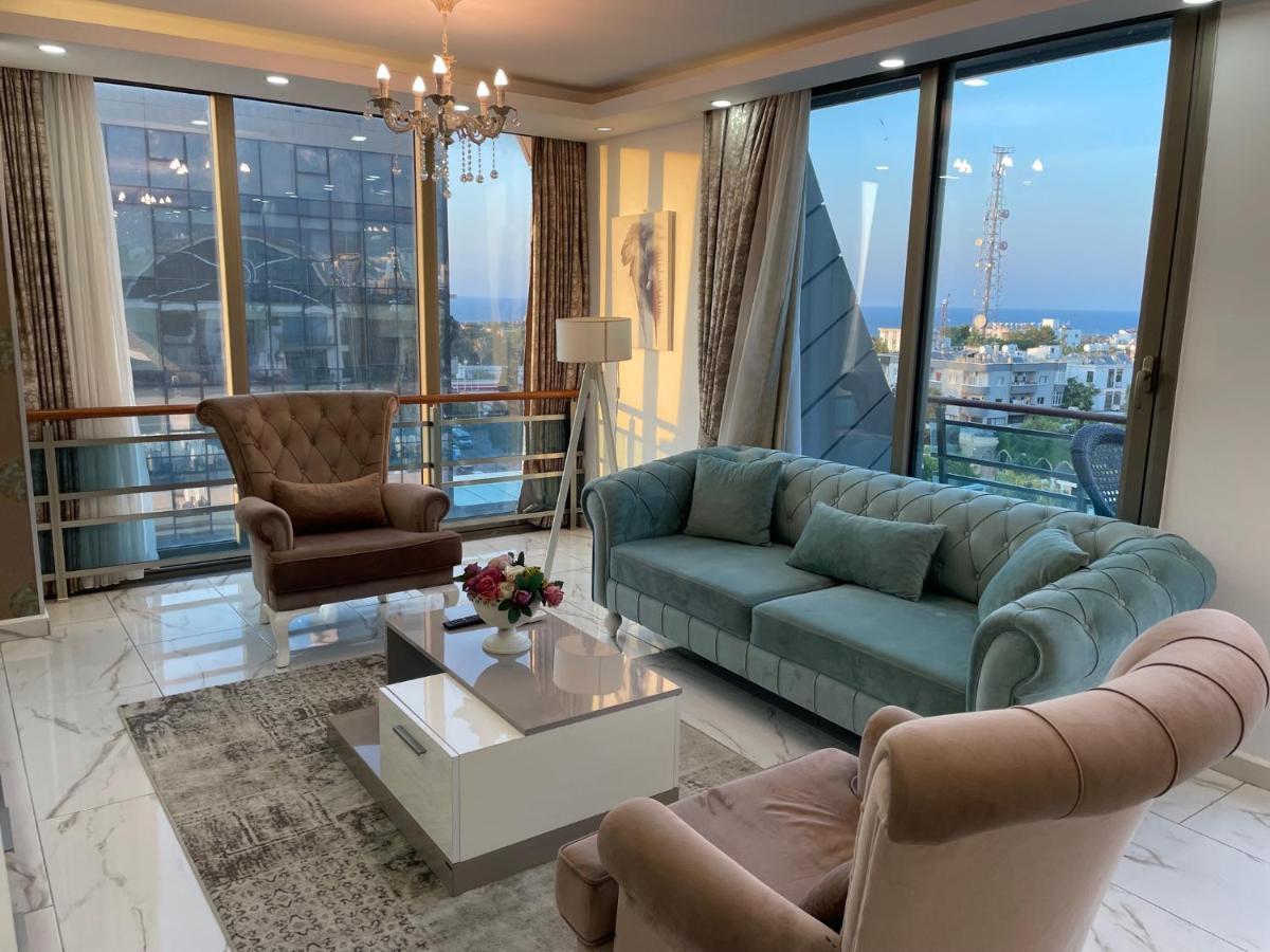 Elegant 2+1 Flat In The Heart Of Kyrenia + Wifiアパートメント エクステリア 写真